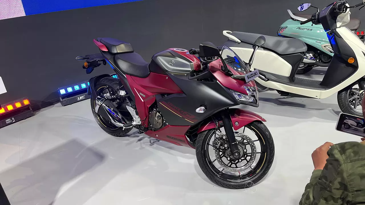 Gixxer SF 250 Flex Fuel